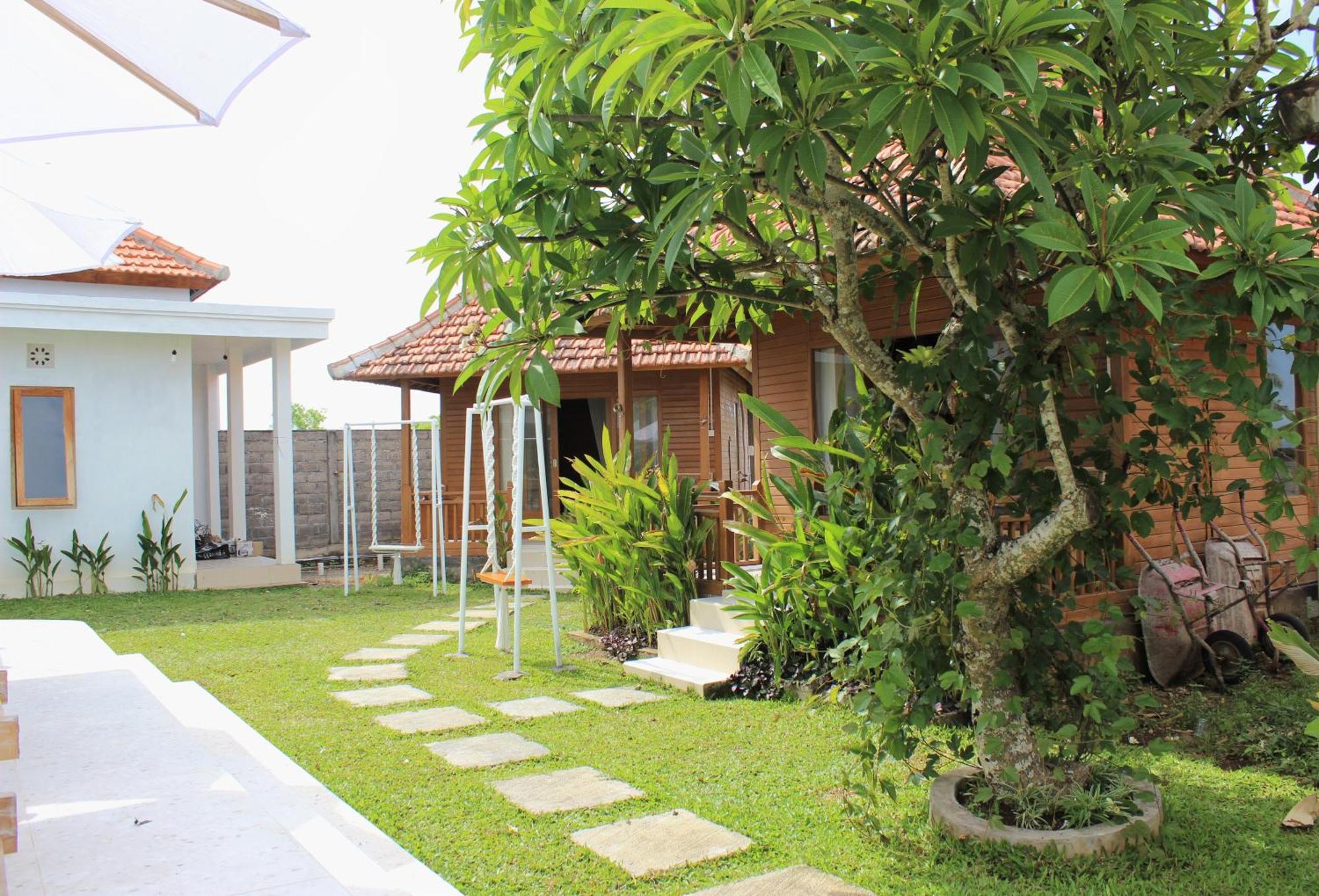 Batununggul Green Village Jungle Resort מראה חיצוני תמונה
